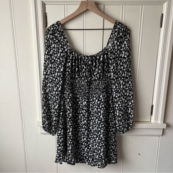 Reformation Rue Dress - Picture 2 of 7